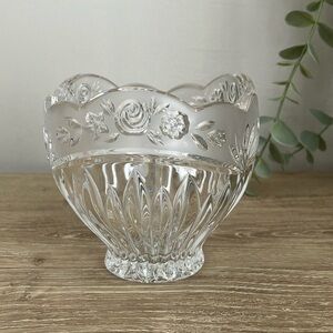 Vintage Oneida Crystal Southern Garden Roses Germany Heavy Candy Dish Bowl
